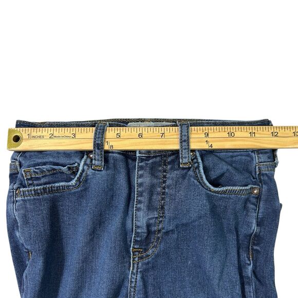 Free People FP Size 26R Distressed Skinny Medium Wash Cropped Denim Jeans Ankle - Picture 6 of 8